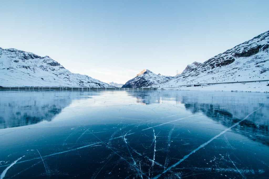 Of hockey and life- Beartown by Fredrik Backman | Book&nbsp;Review